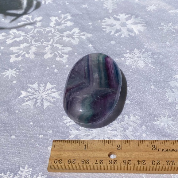 Giant Rainbow Fluorite Palm Stone - Picture 15 of 15